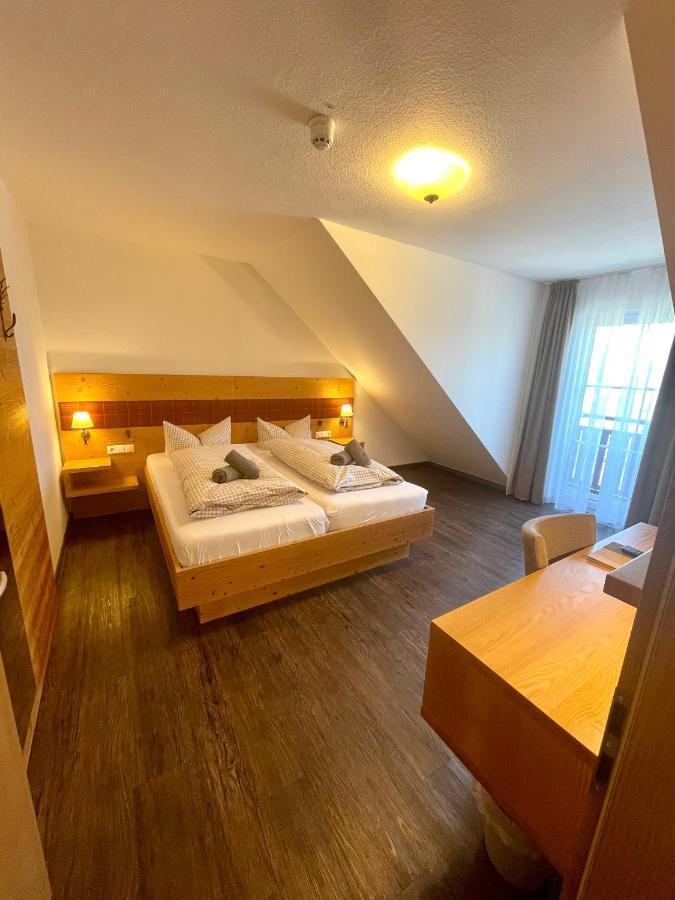 Landgasthof Linde Hepbach, Hotel & Restaurant Markdorf Exterior foto